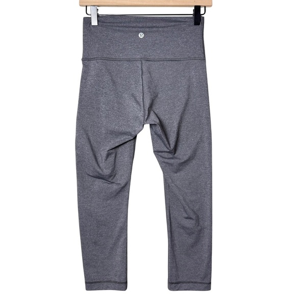 Lululemon Women’s Heathered Gray Cropped 21” Leggings Size 6 - Picture 2 of 8